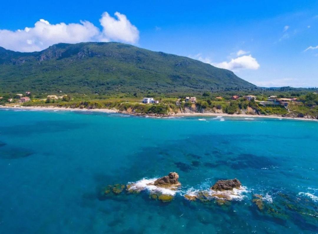 Tetraktys Estate Beachside Υδωρ Ágios Matthaíos Eksteriør bilde