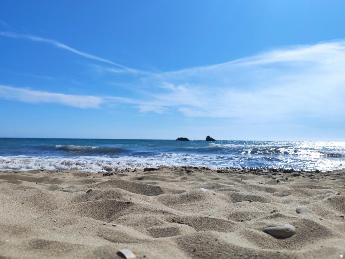 Tetraktys Estate Beachside Υδωρ Ágios Matthaíos Eksteriør bilde